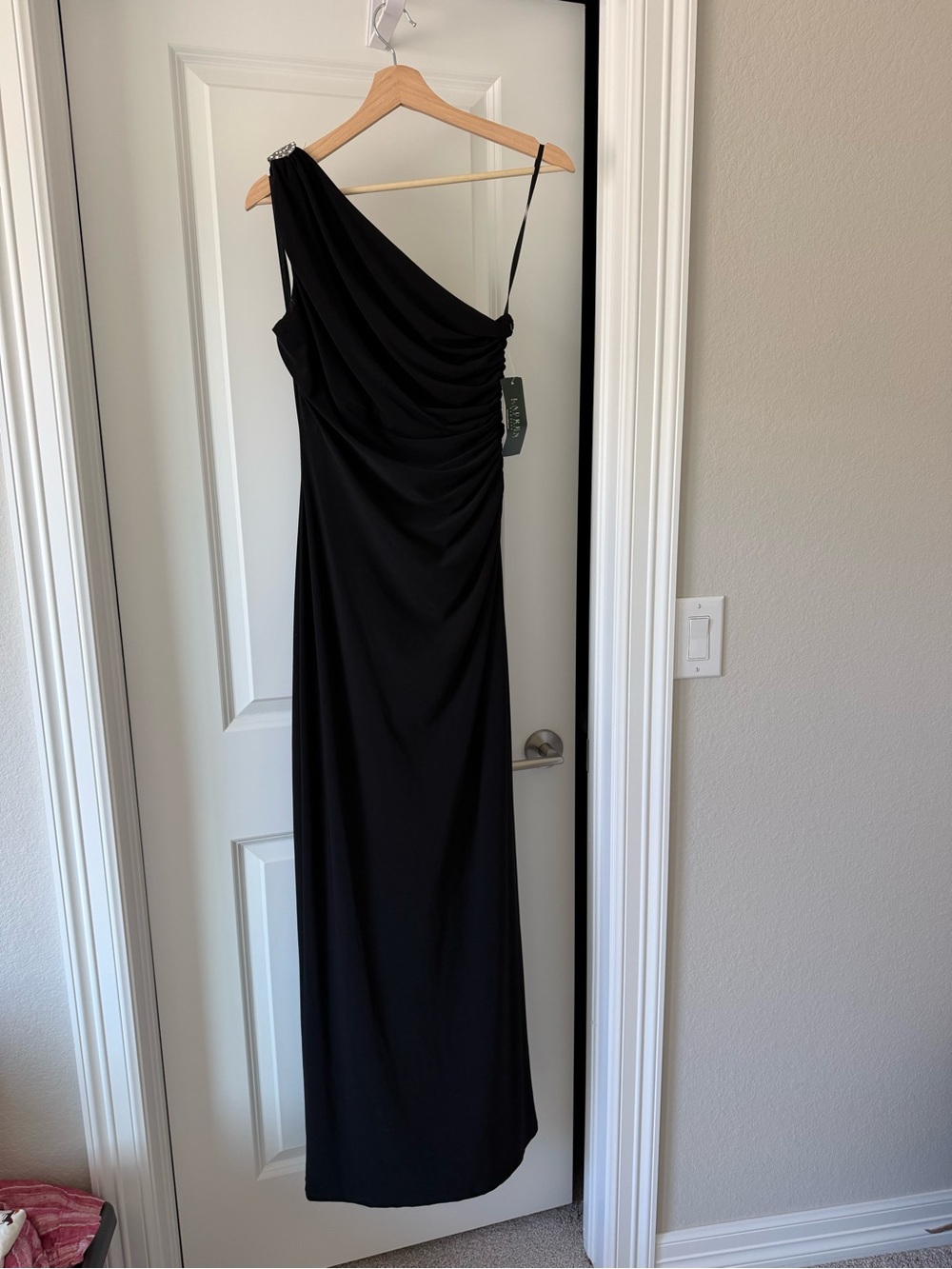 Ralph Lauren One-Shoulder Black Evening Gown With Slit - Picture 2 of 6